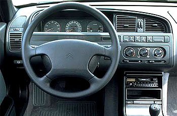 XM 2.0i sx 1997 Interior